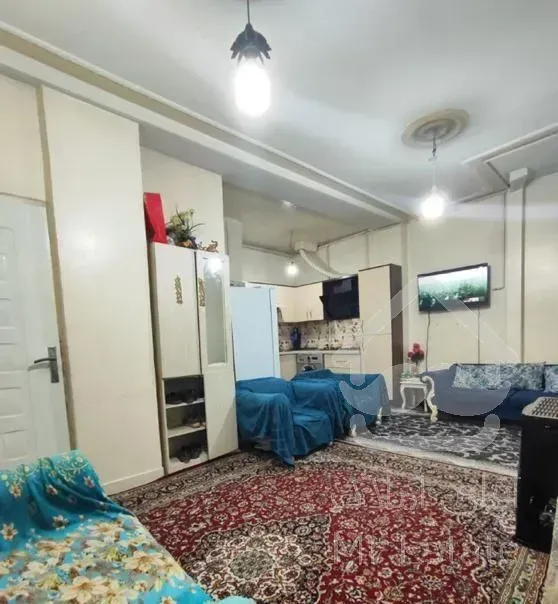 ۳۵ متر + ۱۰ متر پاسیو طبقه همکف/سراج ، بدون اوقاف