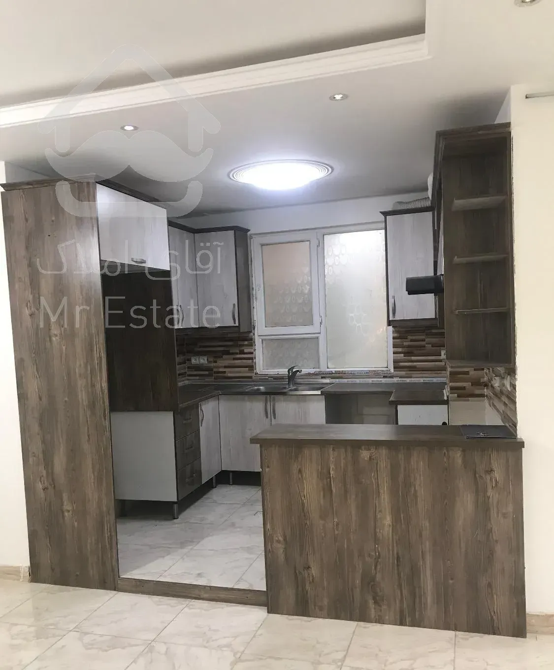 سولقان آپارتمان ۹۰ بر خیابان اصلی تک واحدی