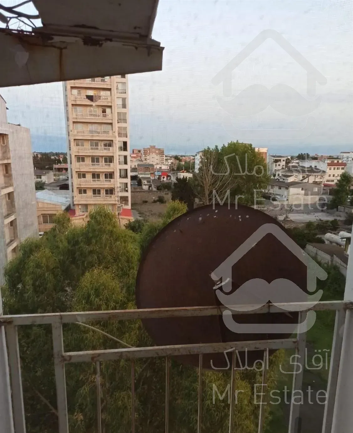 80متر سنددار طبقه پنج ساحلی دو دقیقه پیاده تا دریا