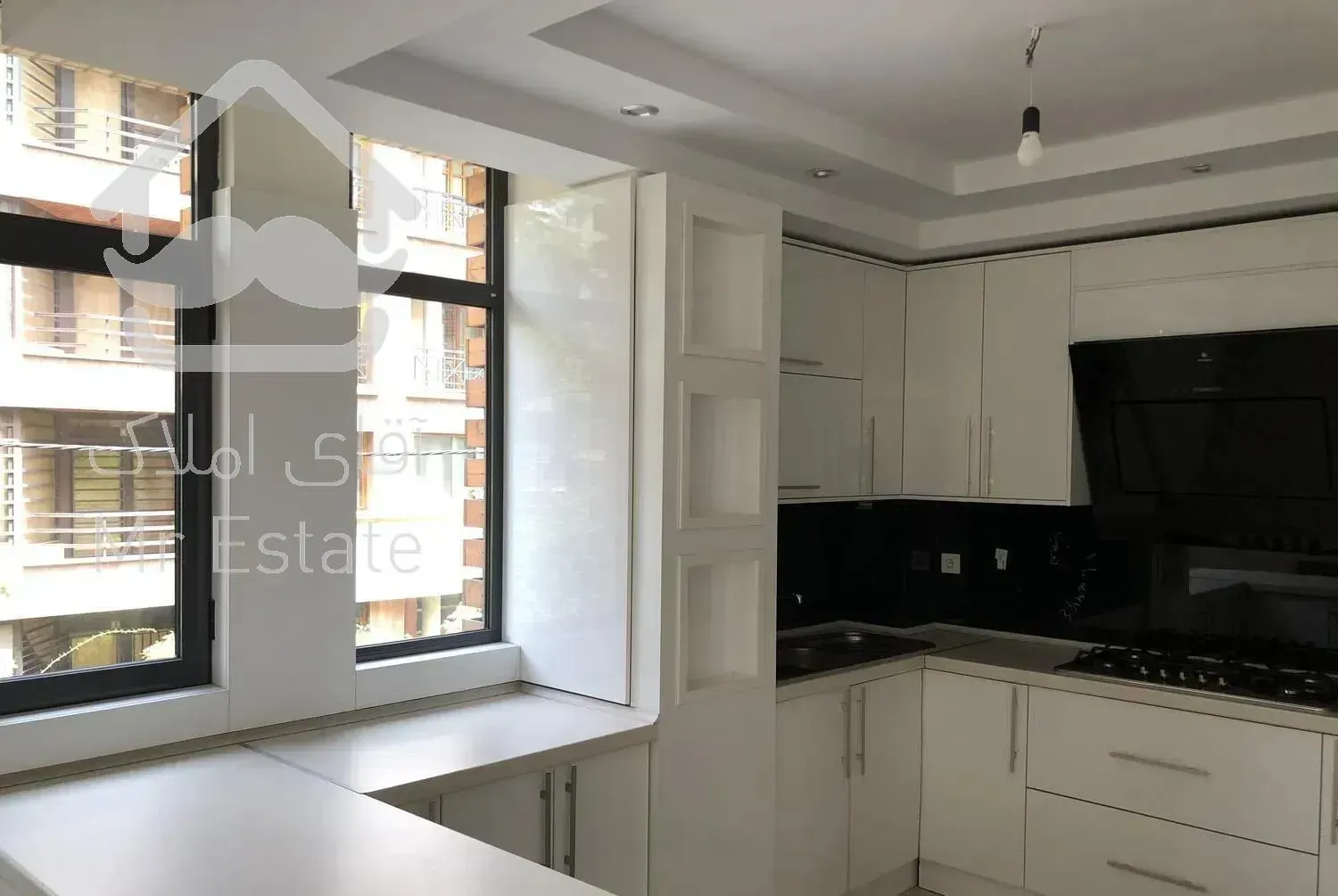 اپارتمان ٢ ساله کلید نخورده ١٢٠ متری