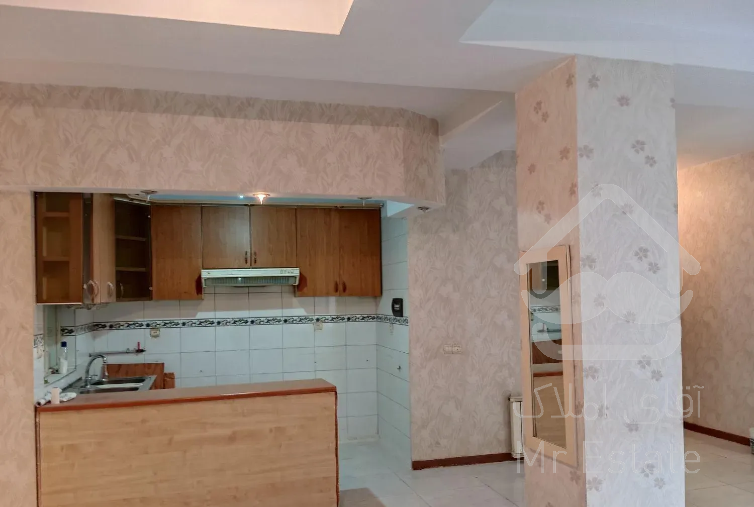 شهرزیبا 66متر فول امکانات با دو حیاط خلوت