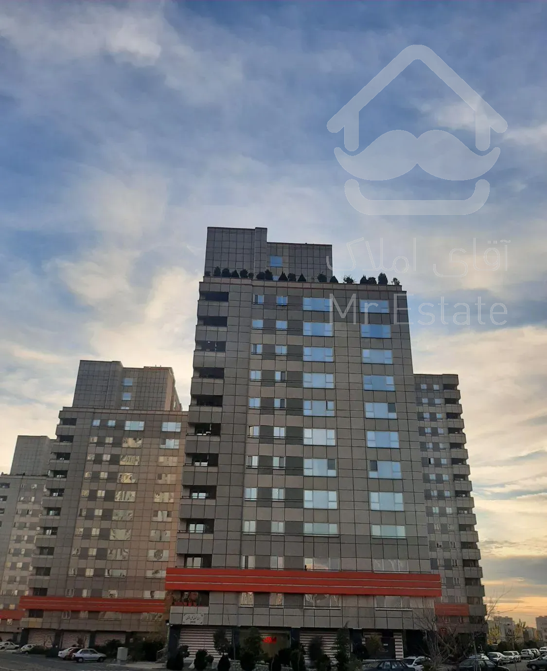 آپارتمان ۱۲۲متری/دیوان محاسبات/طبقه۱۵/عمارت