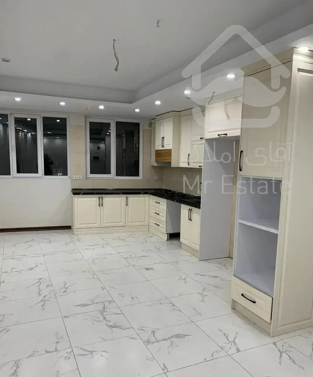 اجاره واحد ۱۴۰ متری کلید نخورده برج رادین