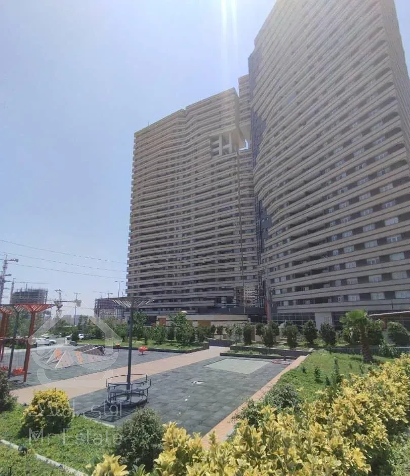 ۱۴۵متر شهرک مسکونی چیتگر / دریاچه ایرانمال منطقه۲۲