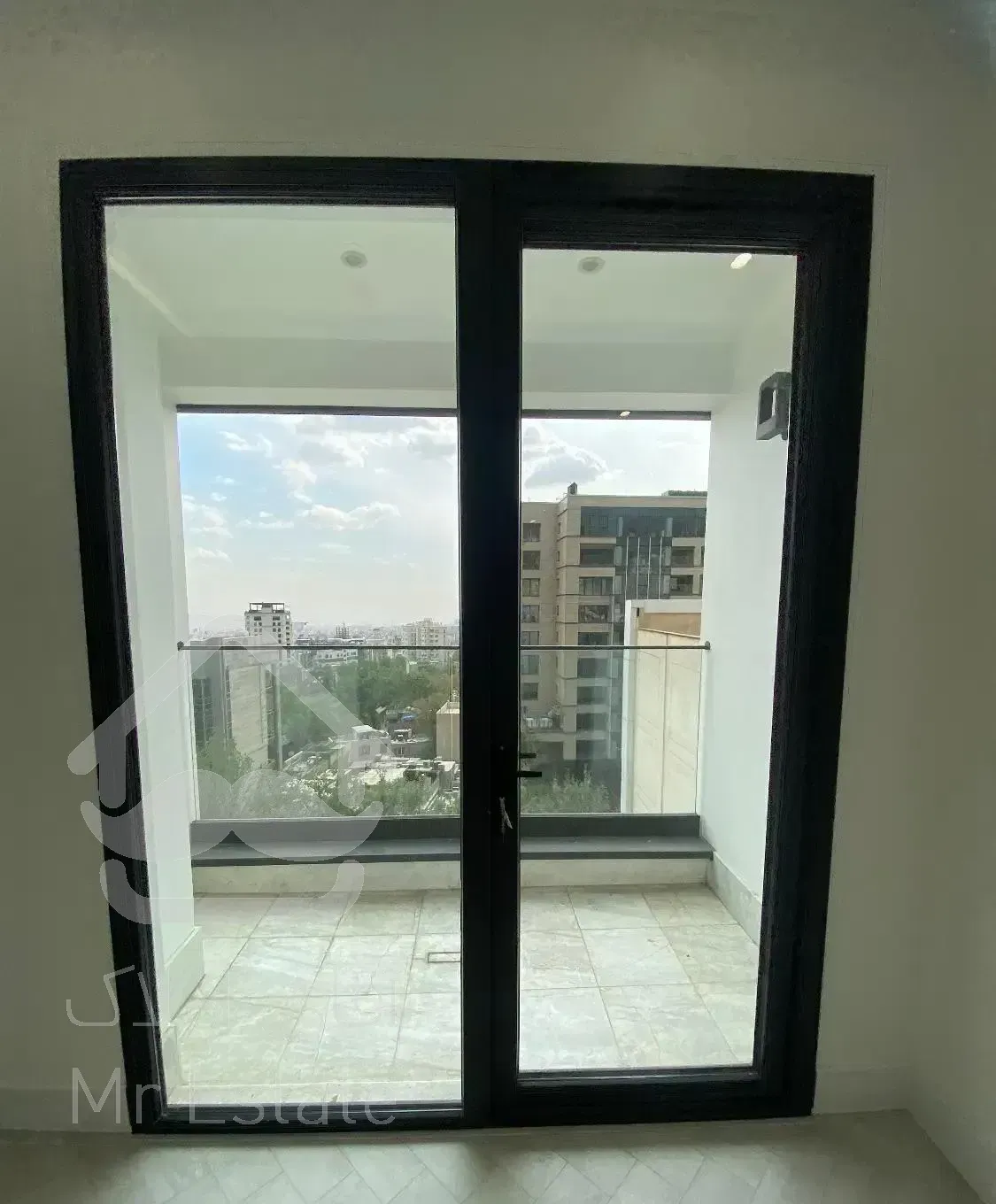 آجودانیه/مدرن/نوساز/۱۷۰متر/۲پارکینگ