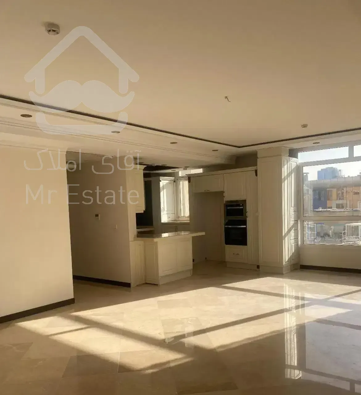 تاپ لوکیشن ظفر۱۰۰متر/کیلید نخورده/غرق نور