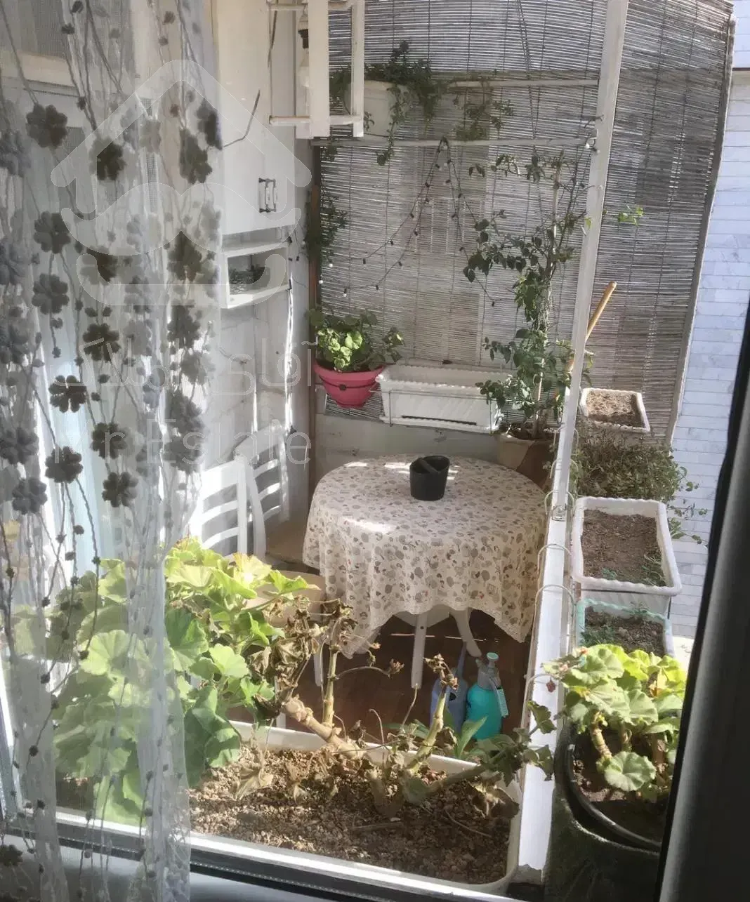 آپارتمان ۱۷۰ متری با دو سند ۸۵ متری