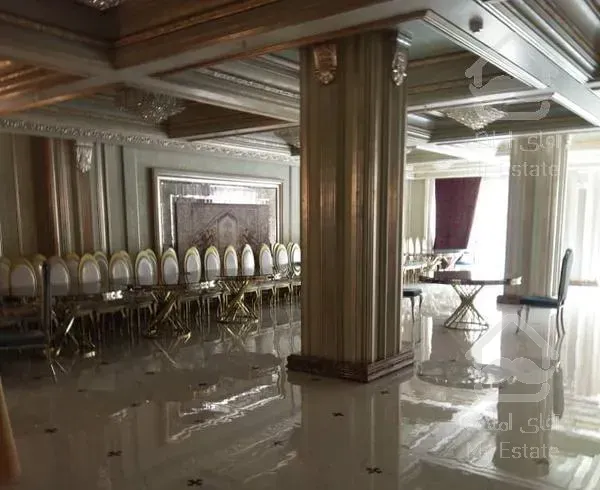 سعادت آباد /۱۳۰ متری /۳ خواب /برند منطقه