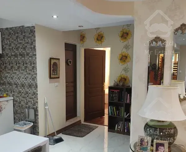 144 متر 3 خوابه  در کامرانیه