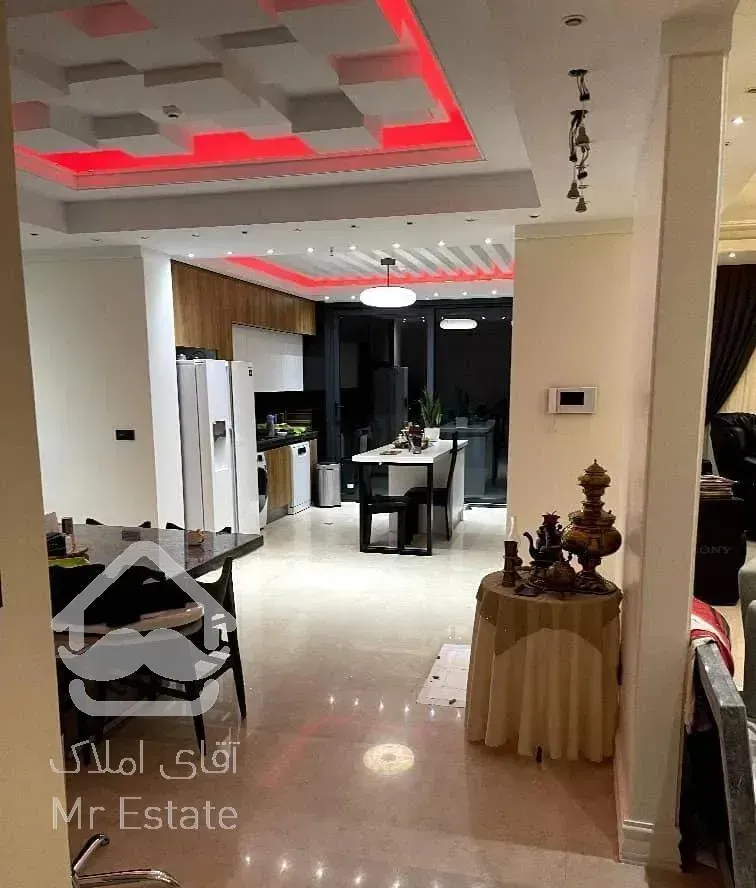 ۲۰۷متر طبقه ۱۰ ** ۵پارکینگ باکس** تکواحدی