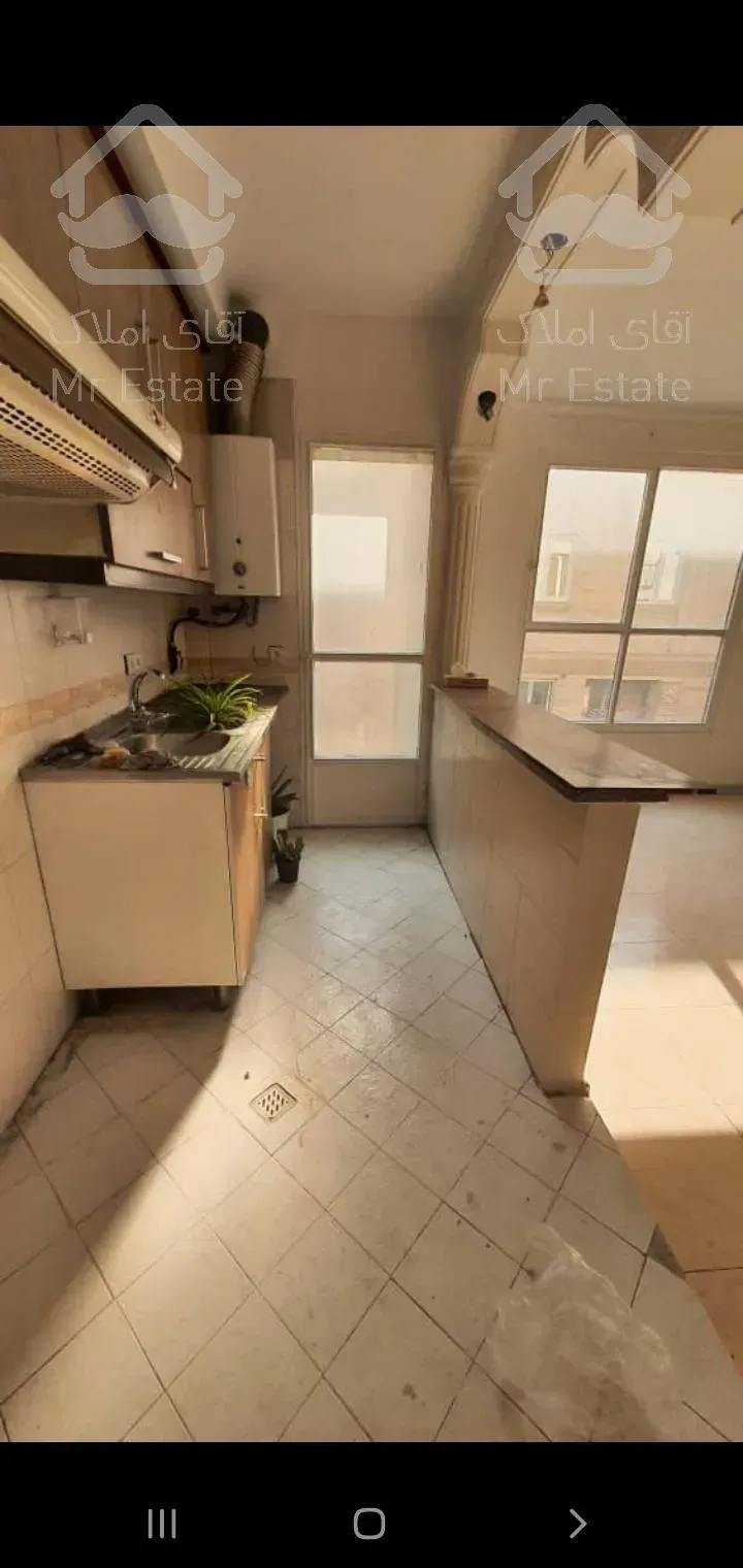 ۴۰متر، فول بازسازی، طبقه همکف، تکواحدی، تخلیه