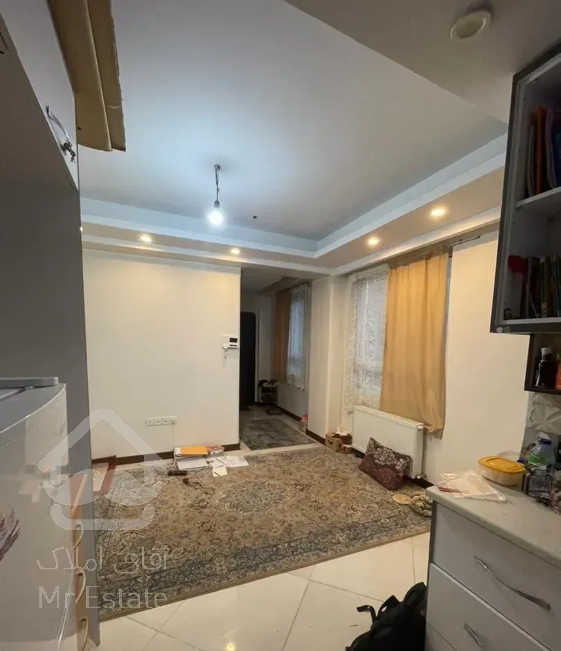 ۴۵متر. فول امکانات. خوش نقشه. سالن پرده خور