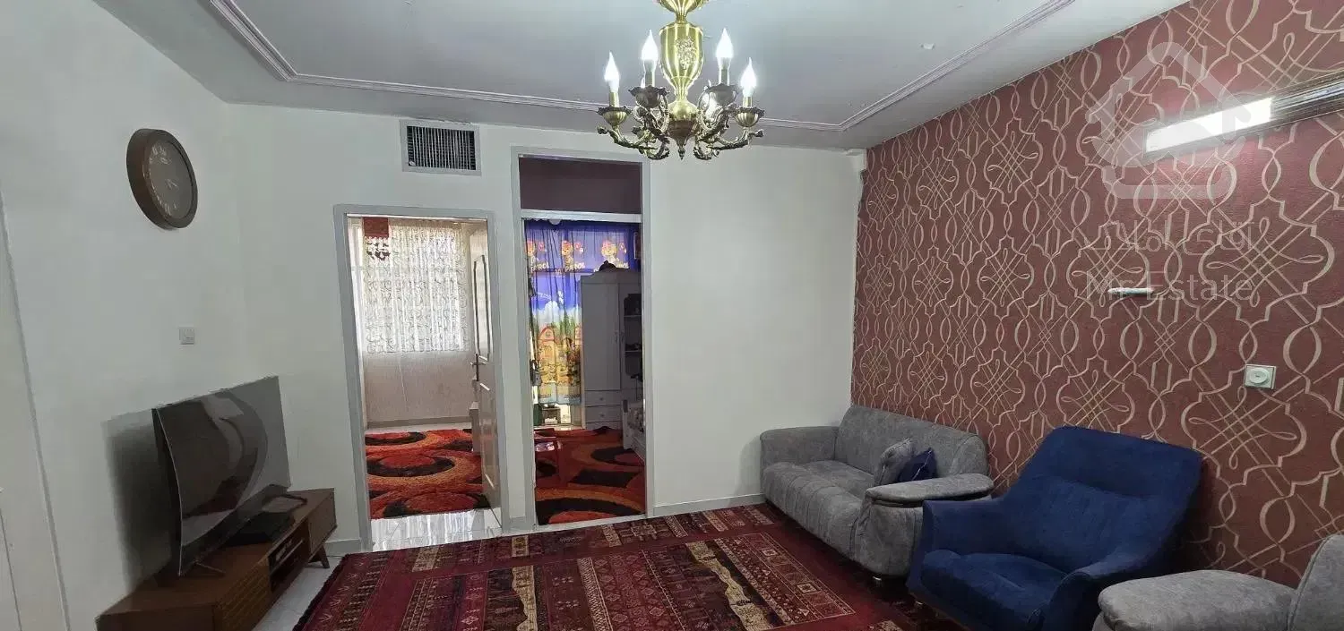 ۶۲ متر تک واحدی نازی آباد میدان حافظ(متقیان)