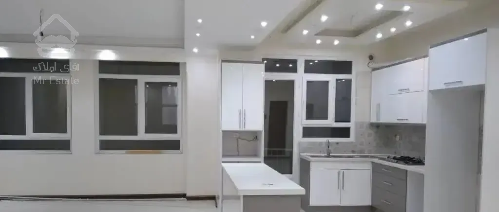 ۱۰۱متر  ۲خواب  تکواحدی  سالن پرده خور