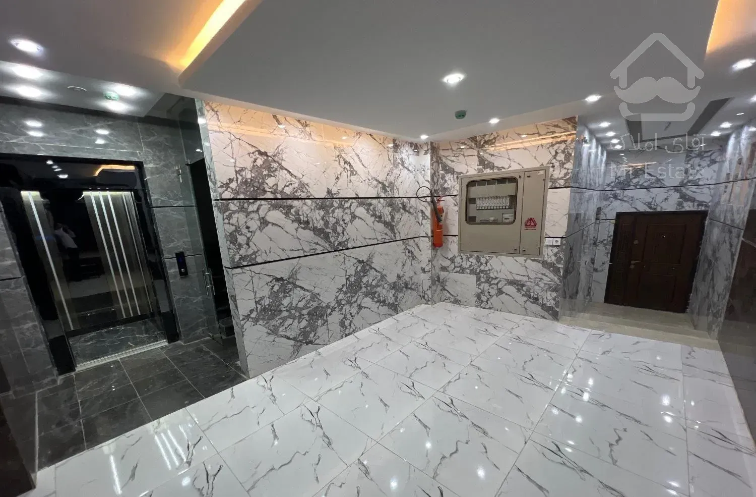 اپارتمان ۱۲۸ متری ۳ خواب ۲ تراس