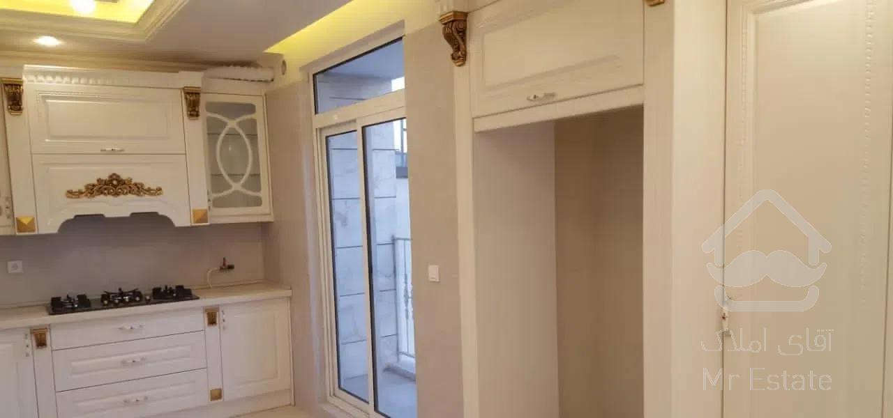 96 متر 2 خواب ، 15 ساله ، سالن پرده خور