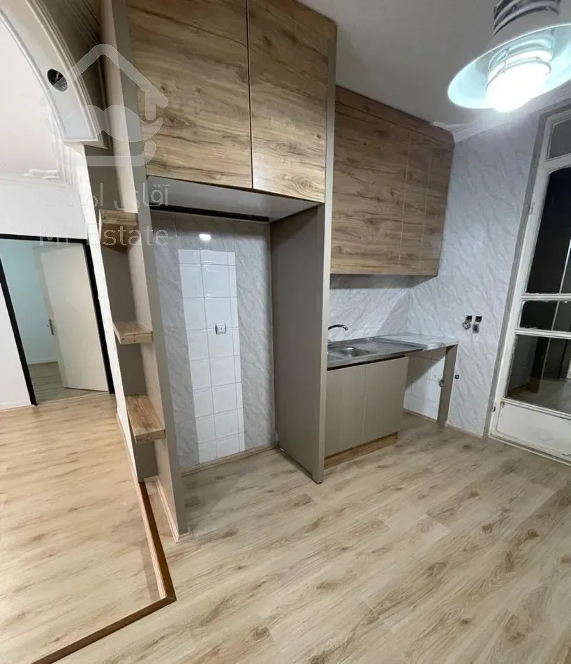 بلوار قائم گلشهر (کومش گستر)طبقه همکف ۸۰ متری