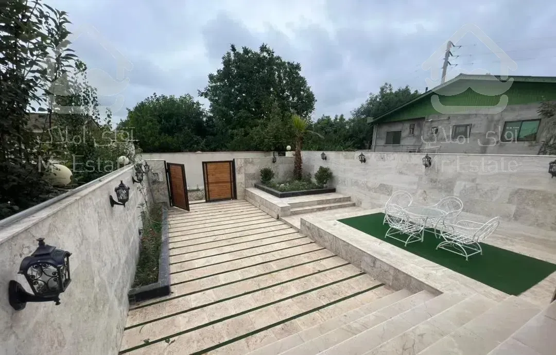 ویلا۲۲۰متری بنا۲۵۰(سه خوابه روف دار)