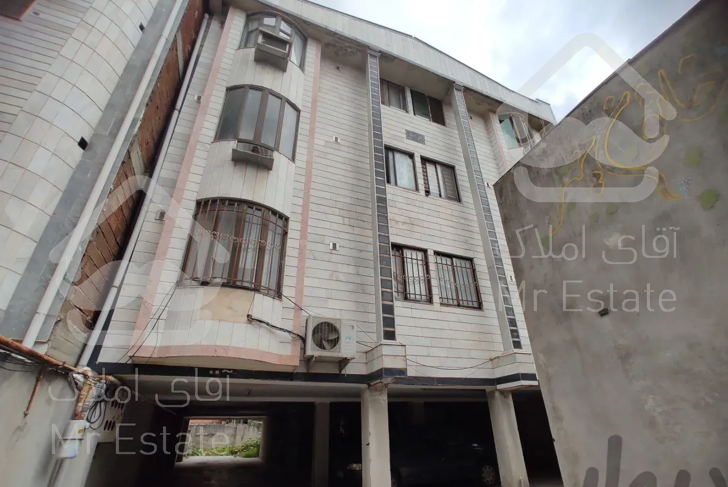 واحد 94متری خ سینا