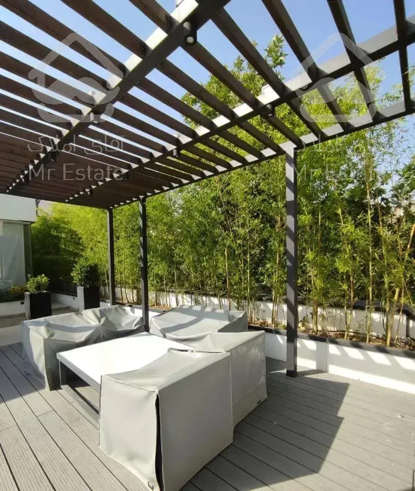 باغ فردوس ۲۴۰ متر ۴ خواب  ویلایی با امکانات تراس و استخر