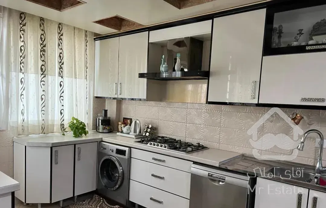 ۹۸متر/دو خواب/فول امکانات/ششم نیرو هوایی