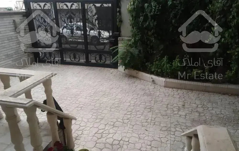 ۱۴۶متر۲خواب۶۰متر حیاط اختصاصی بالای ولیعصر