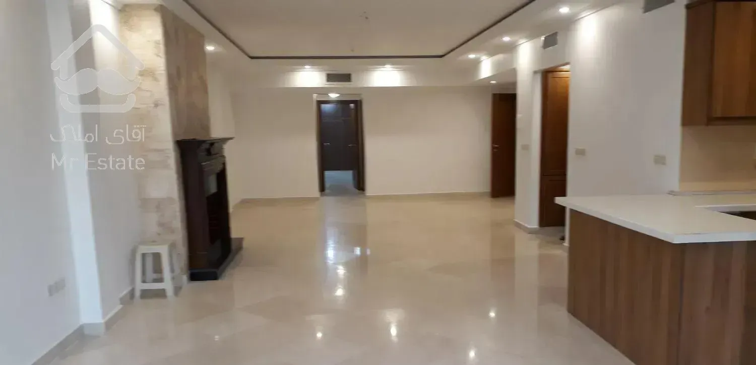 اپارتمان ۱۳۰متری