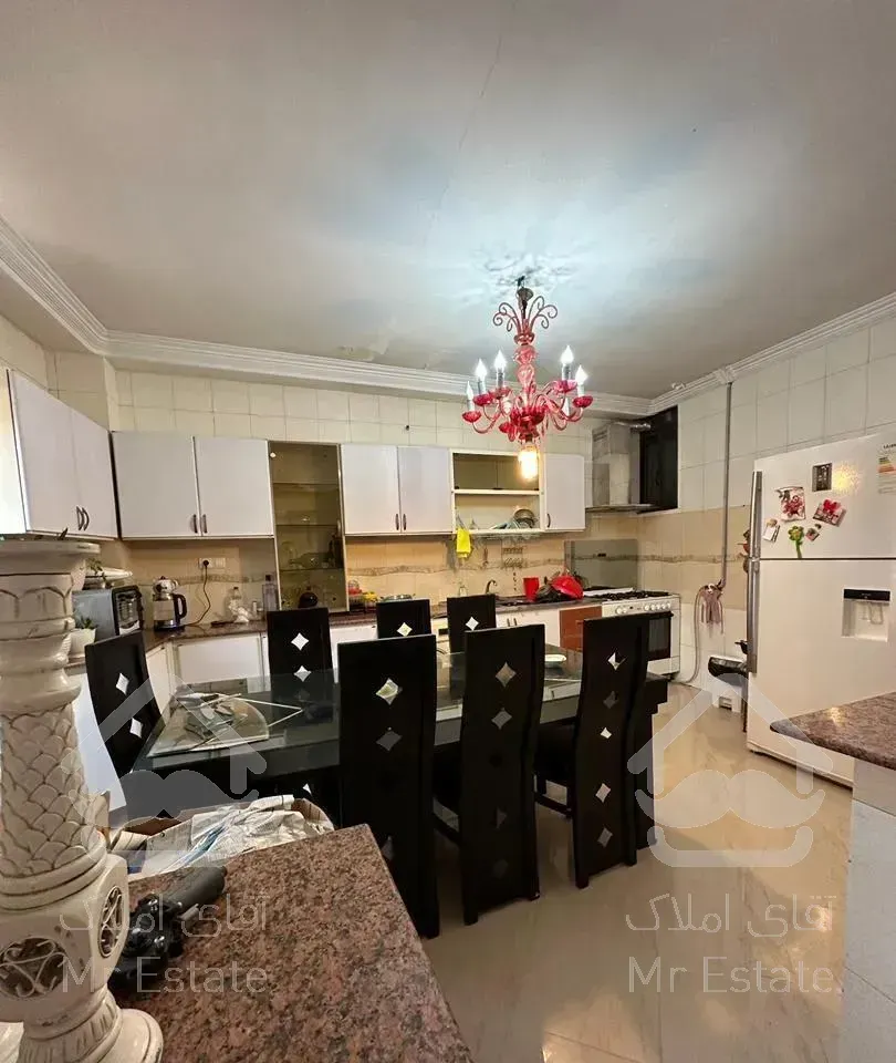 اپارتمان ۱۴۰متری خاقانی طبقه دو