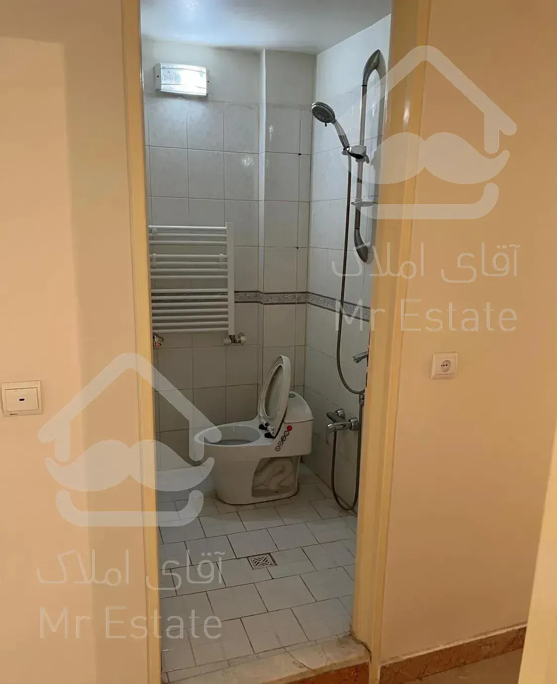 ۸۸ متر آپارتمان نیرو هوایی