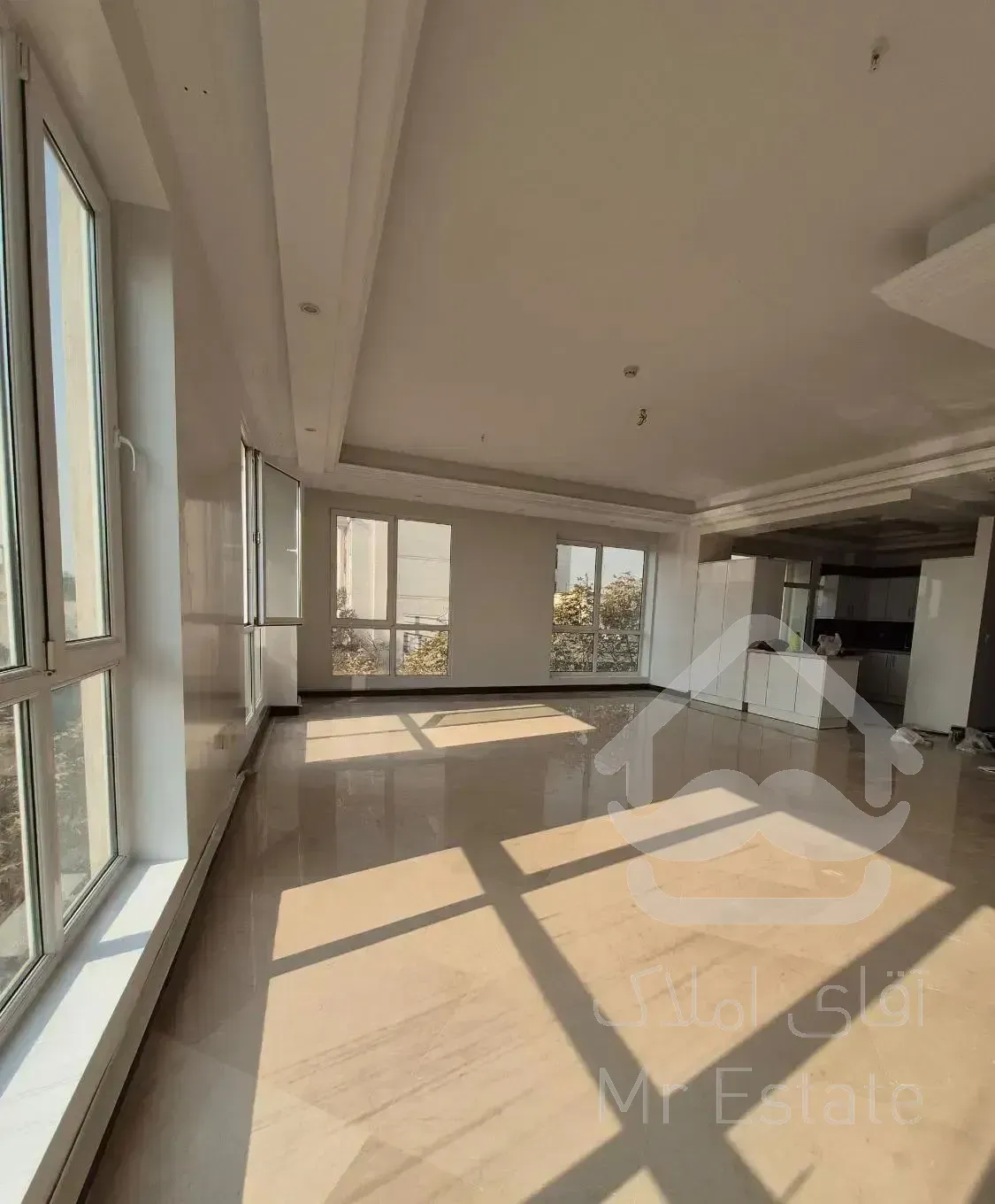 ۱۶۵متر۳خواب خوش ساخت ۲پارکینگ مناسب خاص پسندان