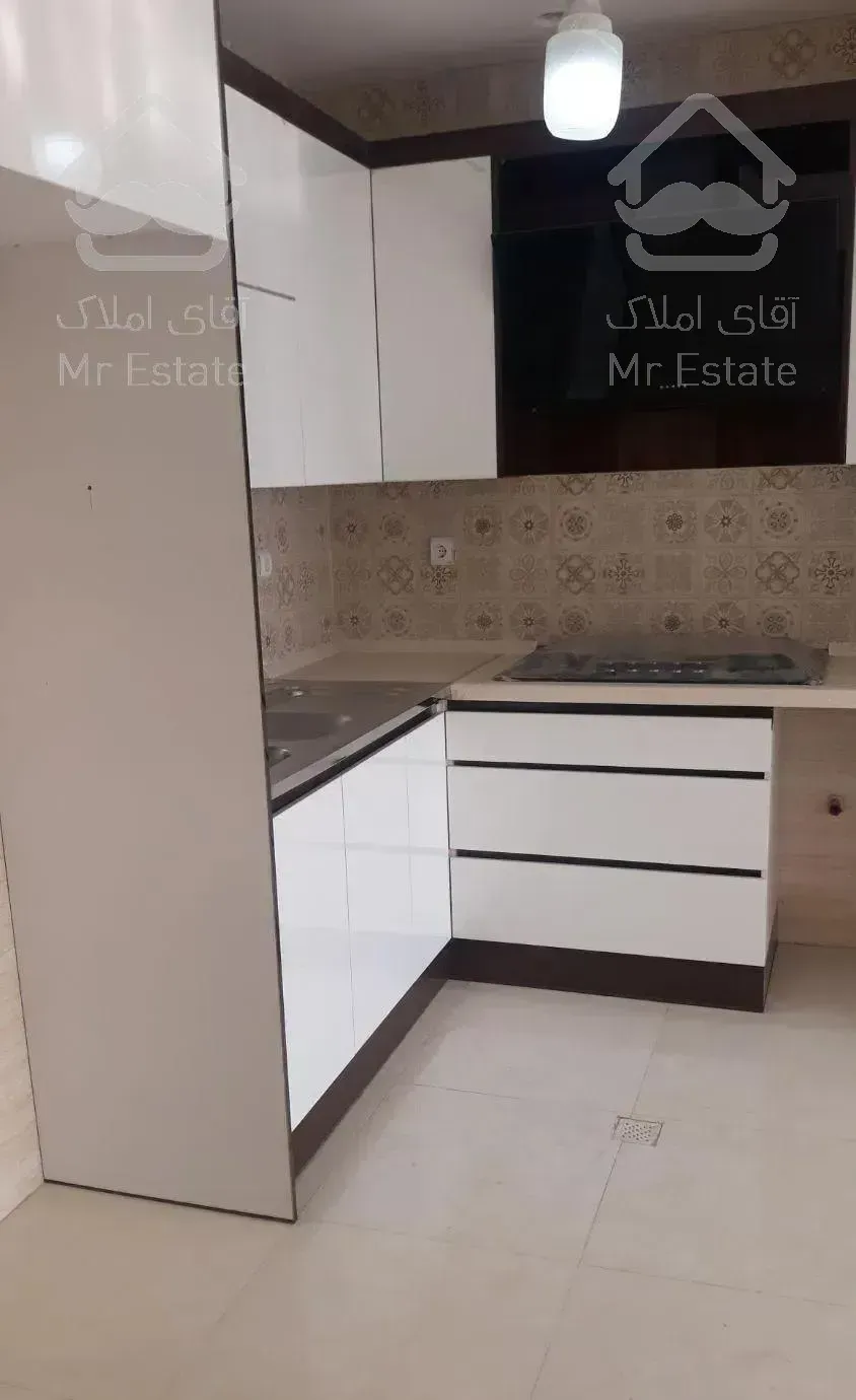 اپارتمان نوساز فول امکانات واقع در شهرک نور ابریشم