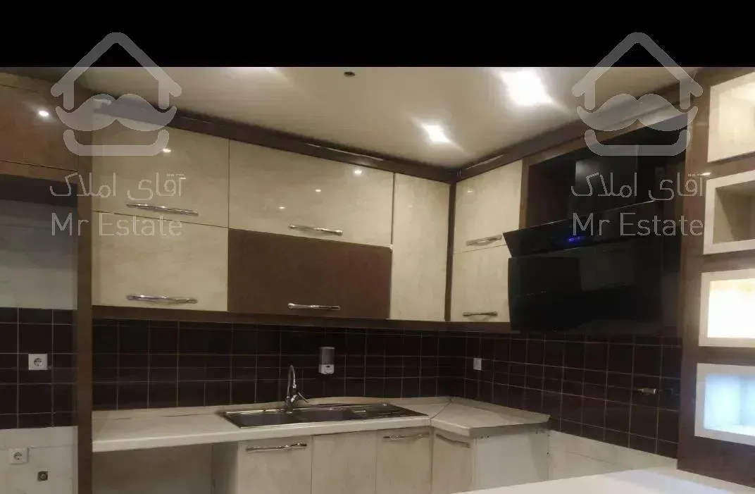 آپارتمان ب متراژ۱۴۰متر سه خوابه خواجه عمید