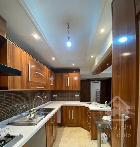 ۸۶ متری ۲ خوابه همکف در شهرک شهید باقری