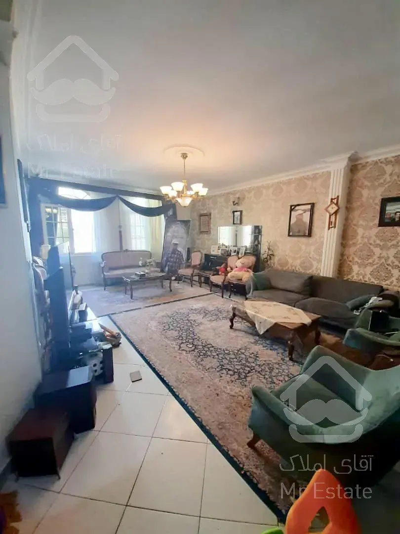 ۱۰۰متر آپارتمان واقع در صادقیه گلها