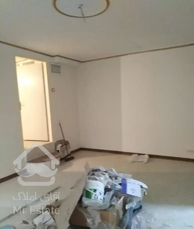 ۶۵متری۶۱متری*با آسانسور*جمهوری تا آذربایجان