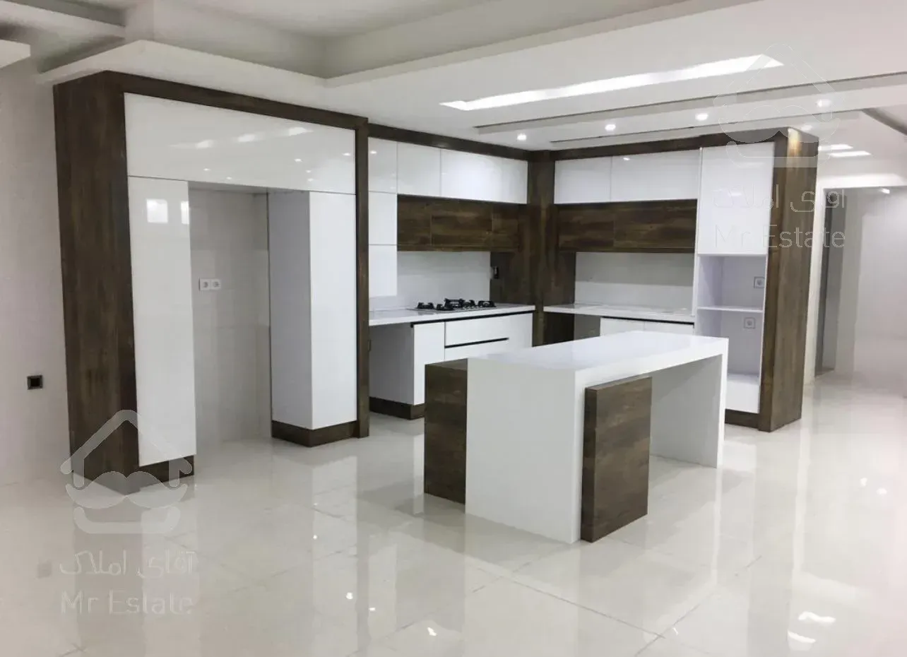 فروش۳۶۰متر بنا / ۳ طبقه یکجا / تک واحدی / ۳ خواب