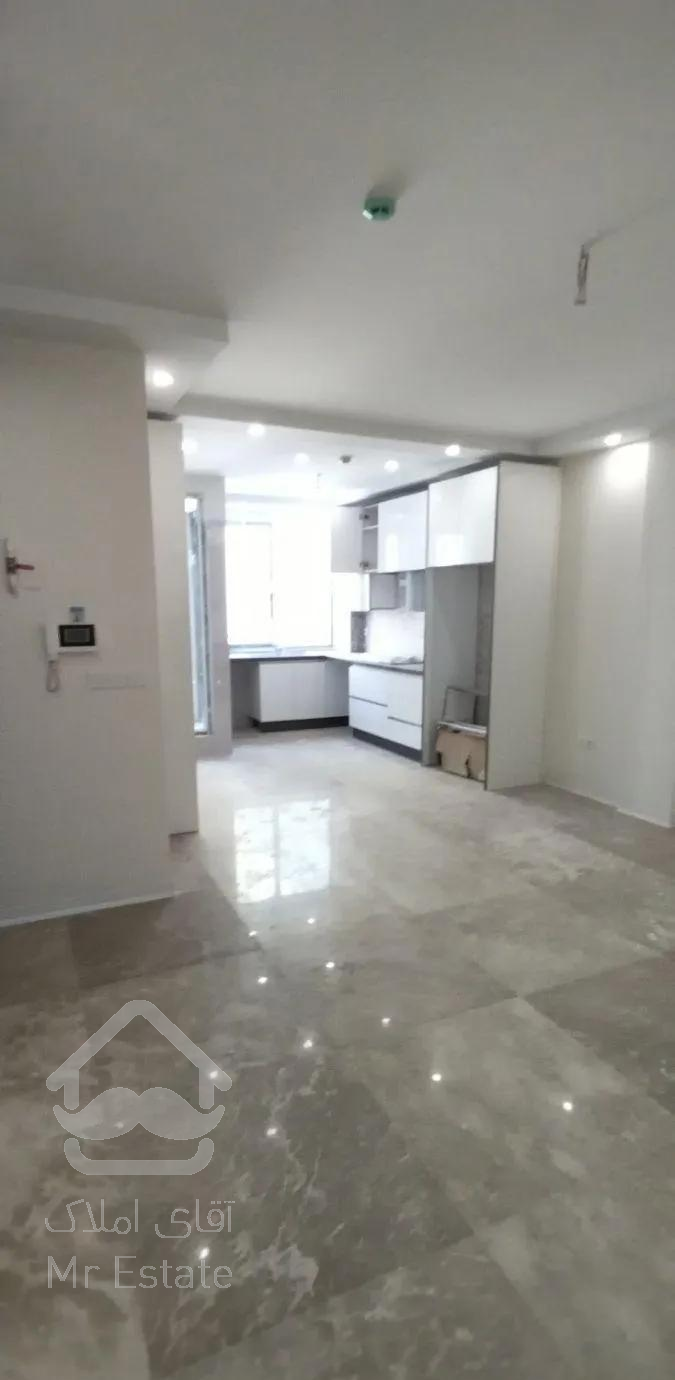 آپارتمان 72 متری کلید نخورده