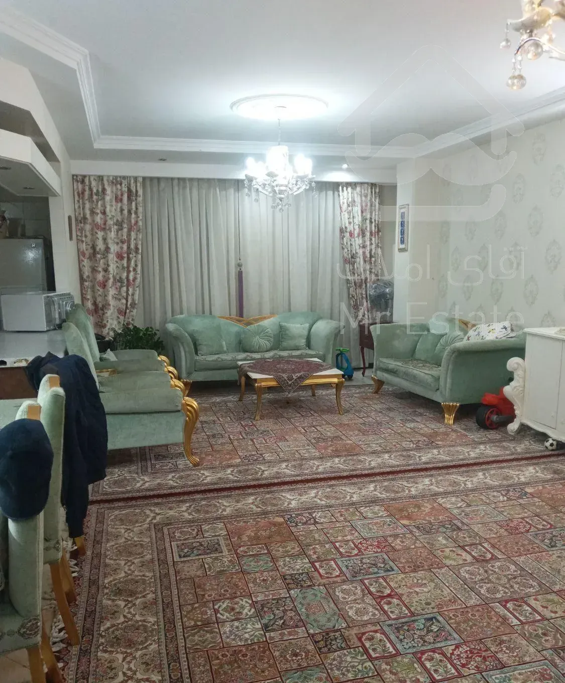 ۱۰۰ متر / ۲ خواب / جمالزاده بالای بلوار