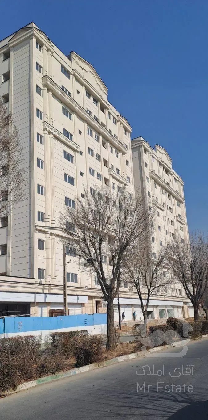 فروش آپارتمان ۱۰۰ متری ۲ خوابه در عبدل‌آباد