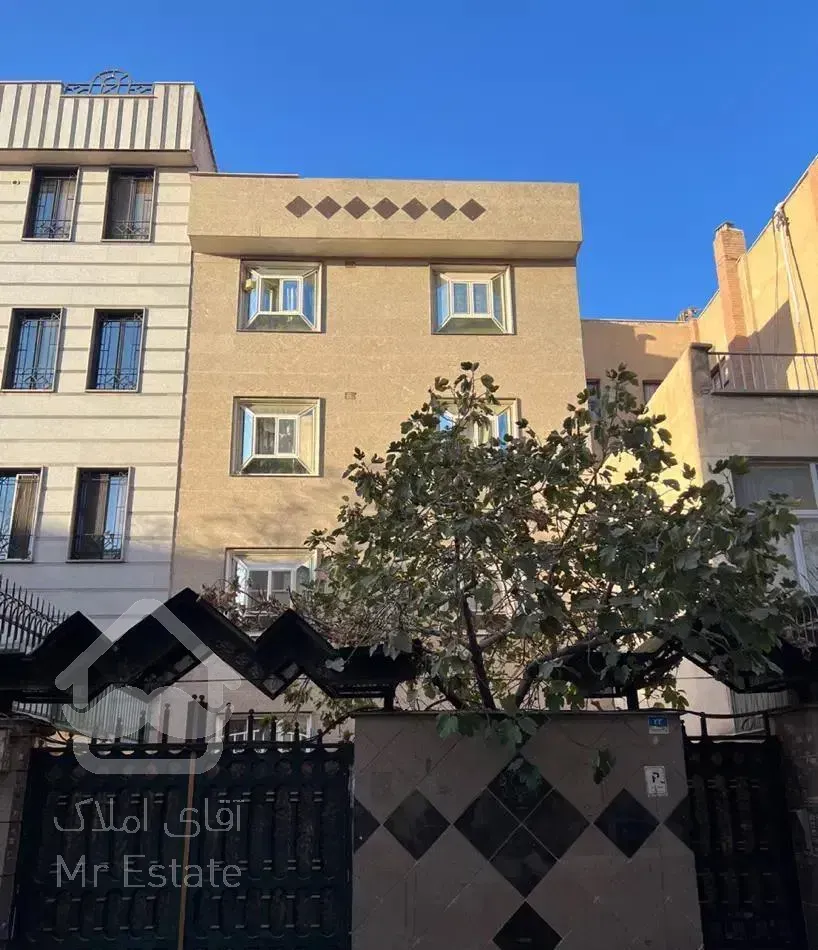 آپارتمان ۶۳ متری تکخوابه طبقه سوم با انباری