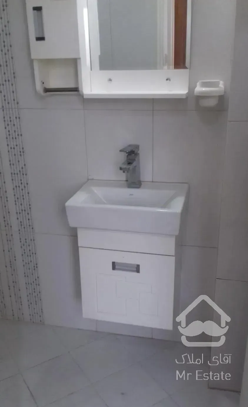 90 متری دائمی غرق نور