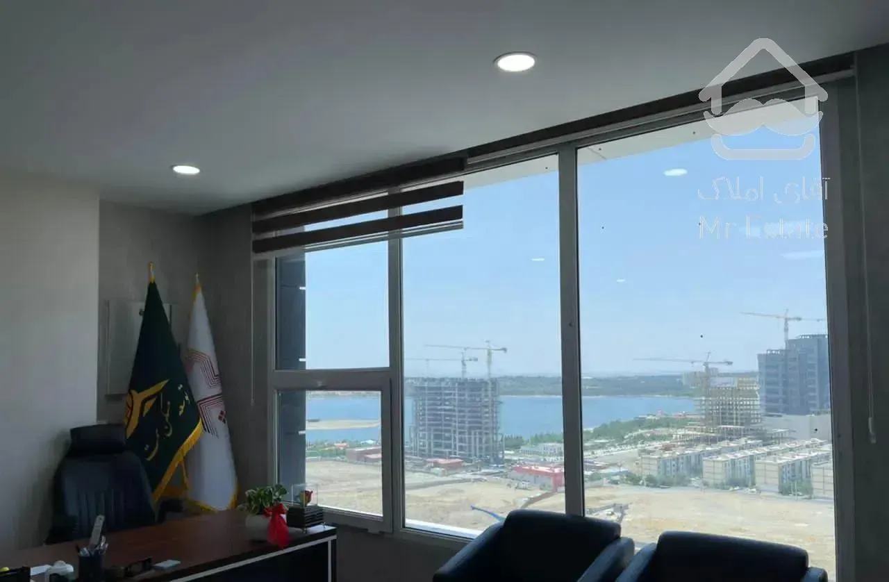 ۱۱۳ متر سند اداری کلید نخورده ویوکامل دریاچه چیتگر