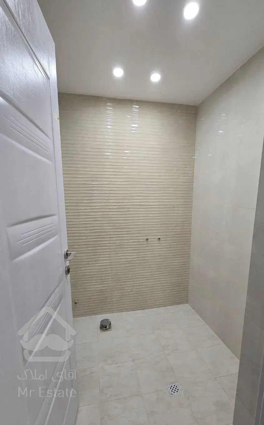 ۱۴۰ متری ۳ خواب مستردار خوش نقشه مرکز شهر