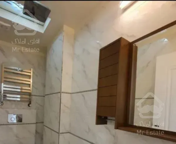 ۱۳۲متر دوخوابه نوساز تخلیه غرق در نور