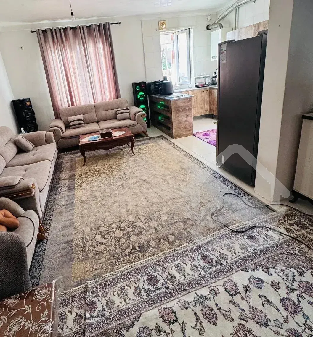 شهرک امام ۷۱ متری طبقه همکف