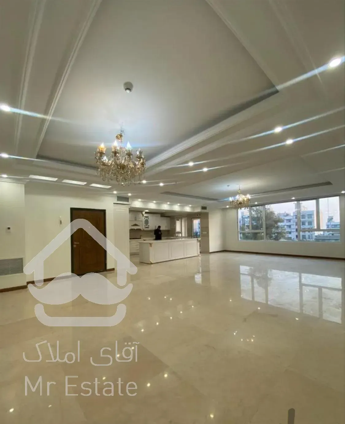 ۱۱۴ متر/۳خواب/طوقانی