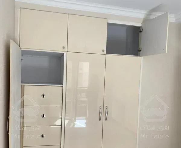 آپارتمان ۸۳ متری / ۲ خواب فول شیک / بیمه ۵