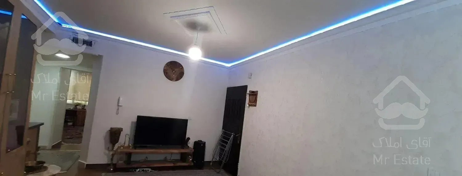 آپارتمان ۶۰متری۱خوابه نزدیک به مترو