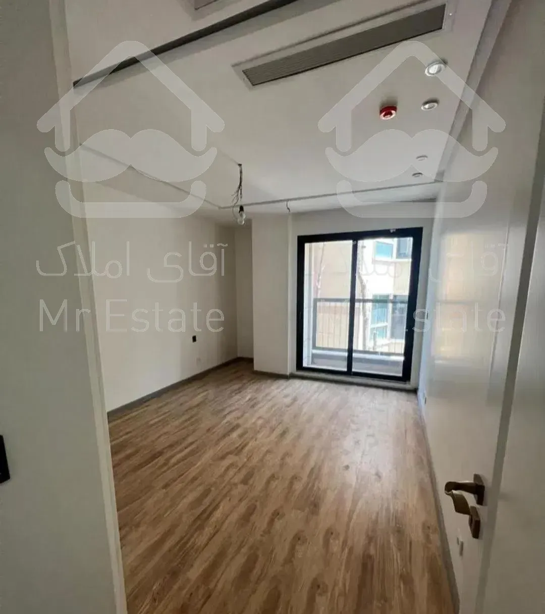 200 متر 3 خواب / شیخ بهایی شمالی / برج باغ