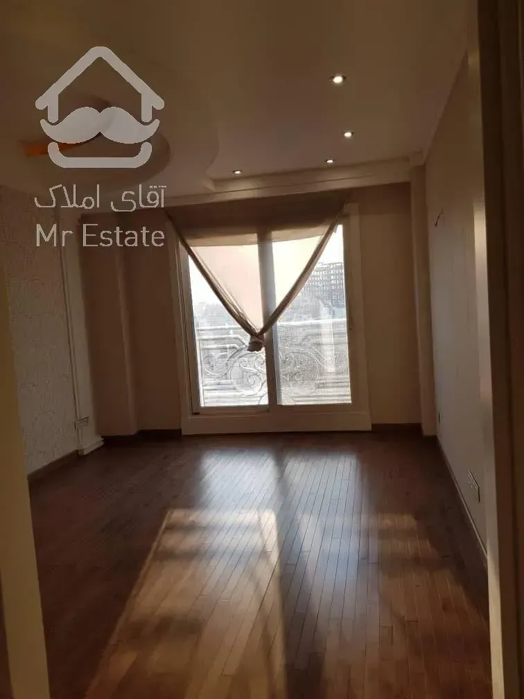 خرید 300 متری نیاوران